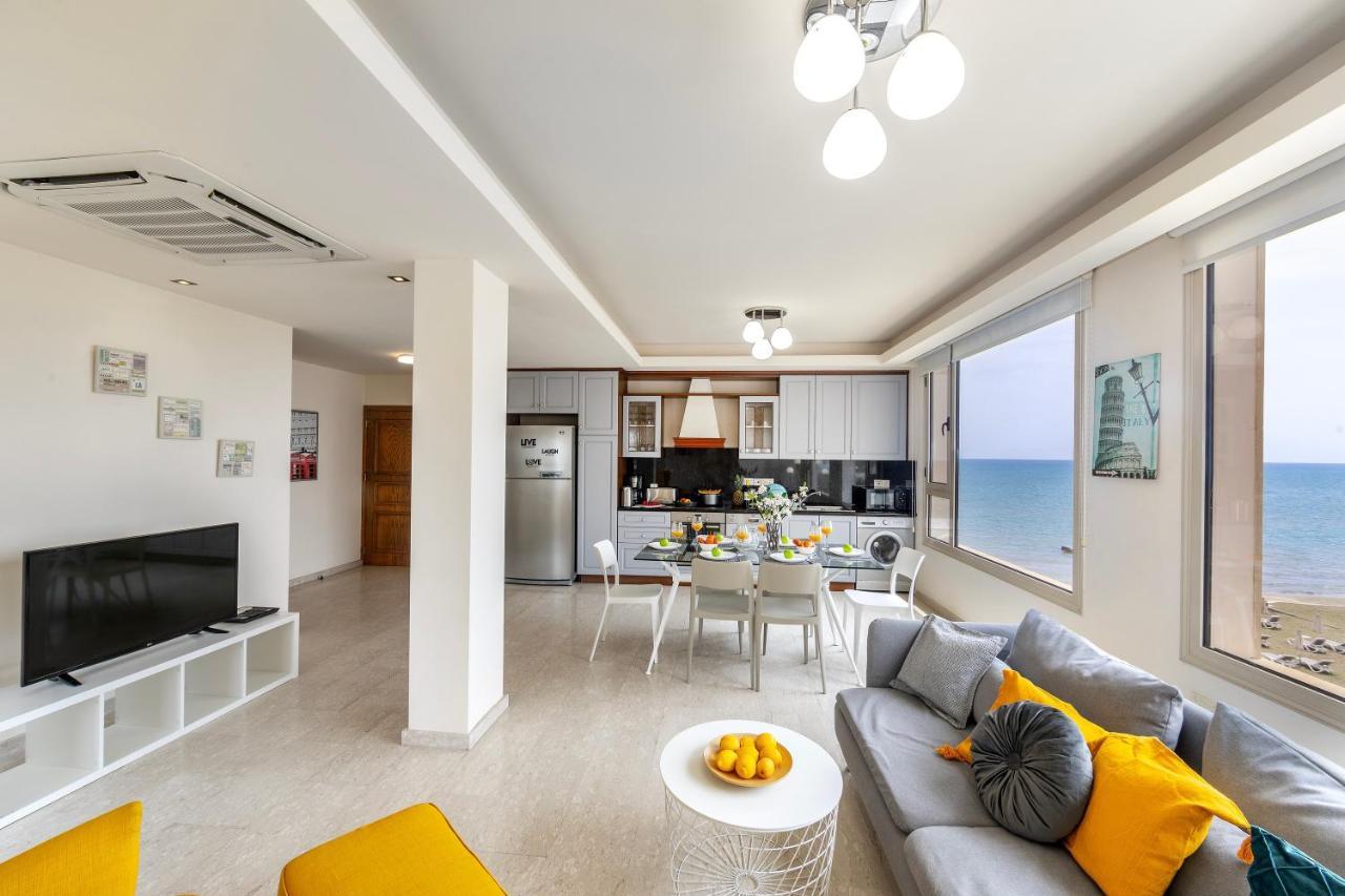 Mackenzie Beachfront Eftyhia Suite Larnaca Zewnętrze zdjęcie