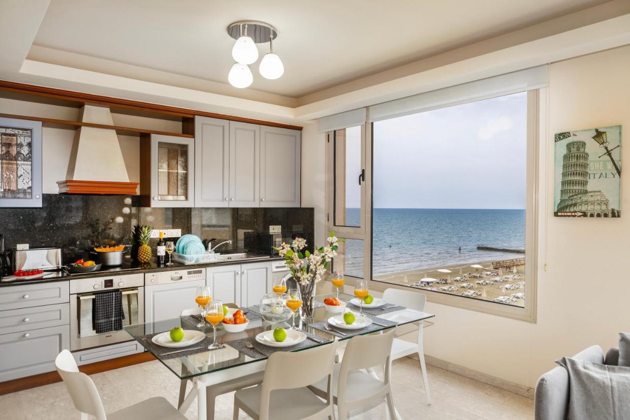 Mackenzie Beachfront Eftyhia Suite Larnaca Zewnętrze zdjęcie