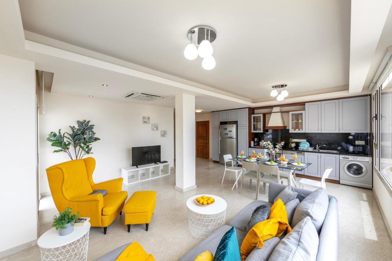 Mackenzie Beachfront Eftyhia Suite Larnaca Zewnętrze zdjęcie