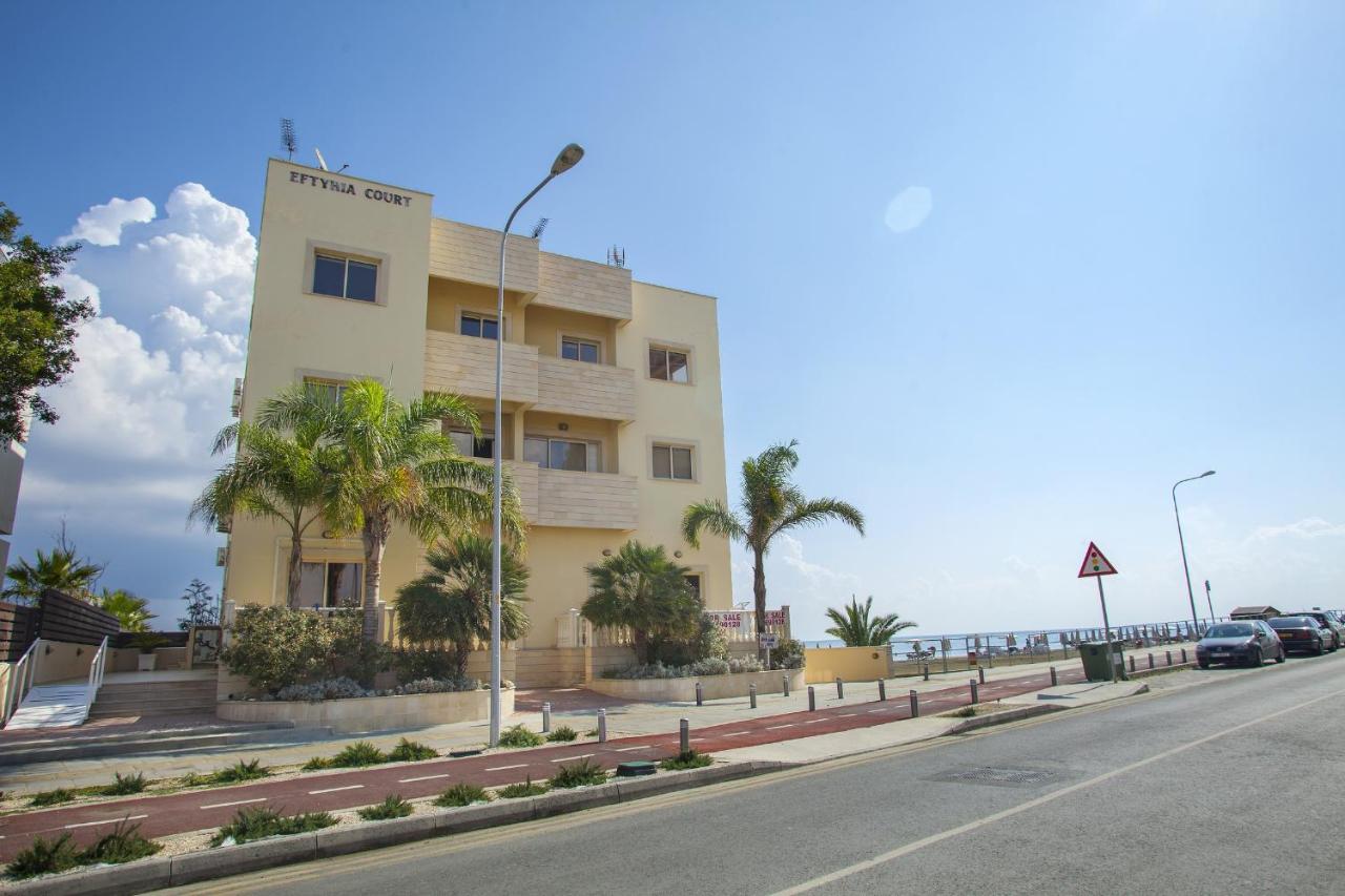 Mackenzie Beachfront Eftyhia Suite Larnaca Zewnętrze zdjęcie